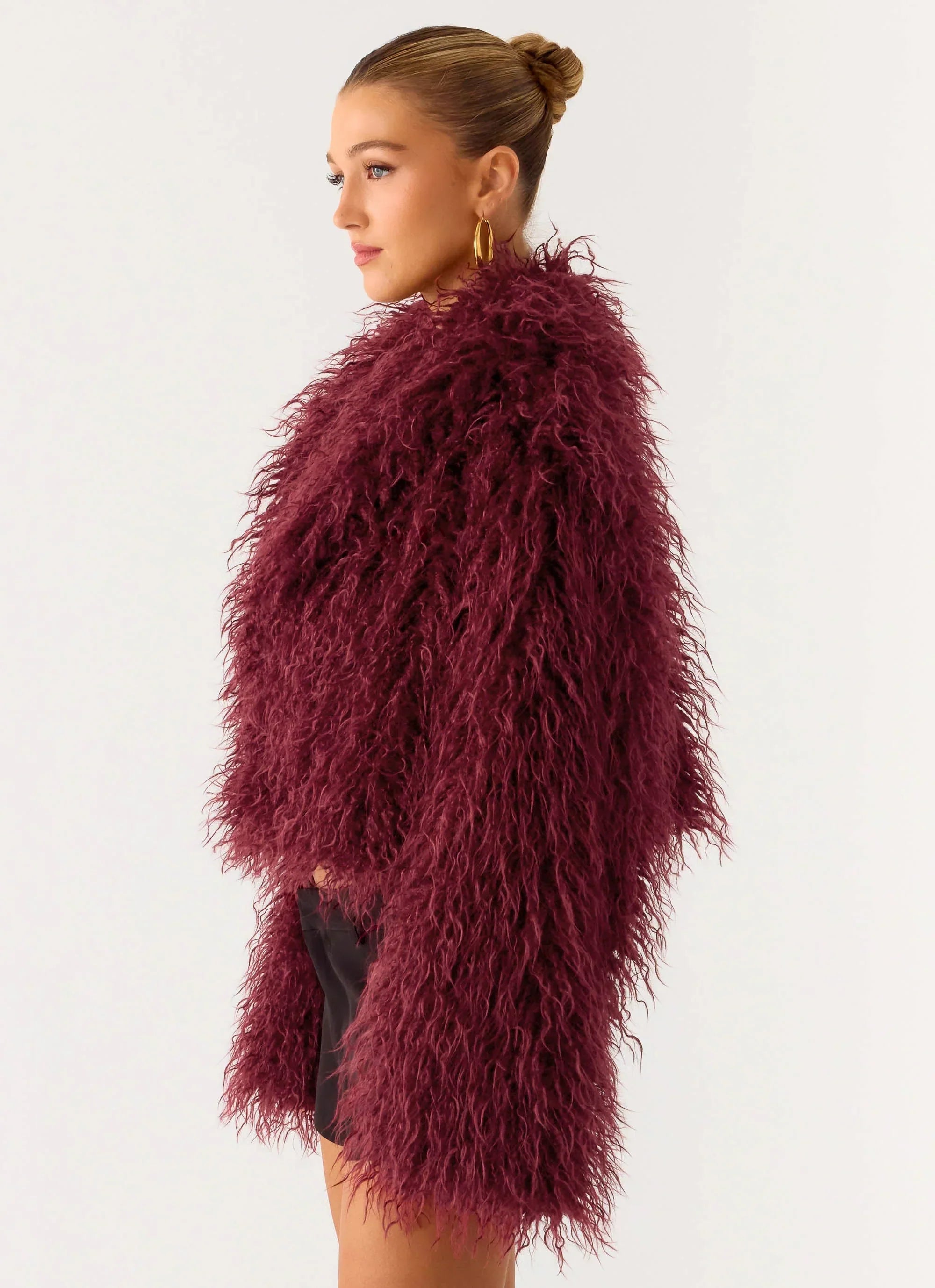 Virginia Cropped Faux Fur Jacket - Maroon